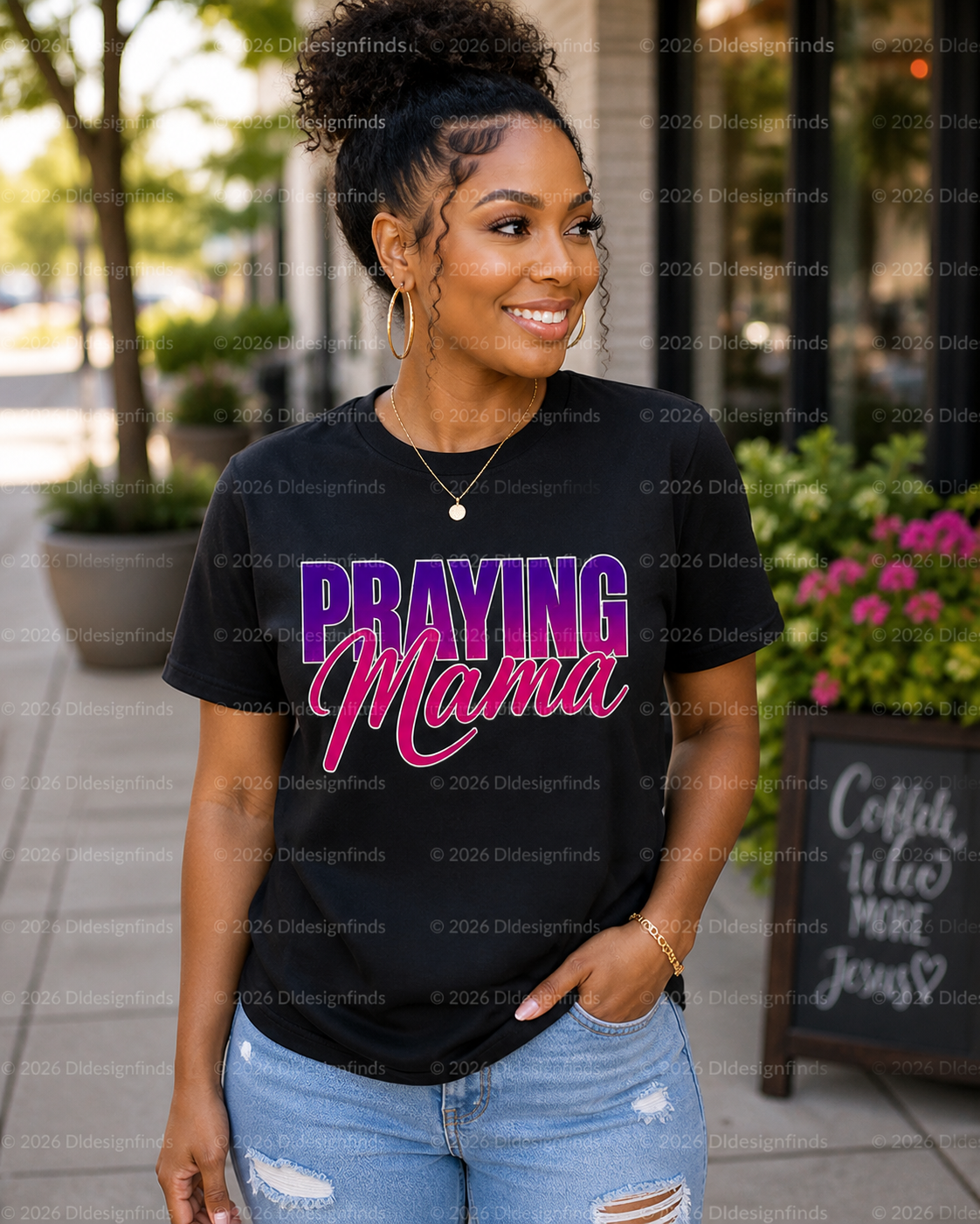 Praying Mama T-Shirt – Faith-Based Graphic Tee for Women | Inspirational Christian Shirt